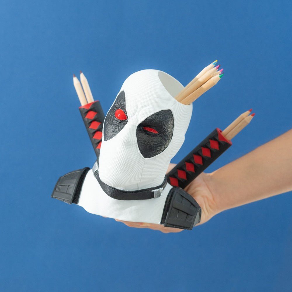 Marvel's Deadpool Pennholder - Supernerds