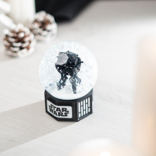 Star Wars Juledekorasjon Snøglobe - Supernerds